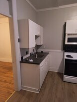 Building Photo - 435 Child St