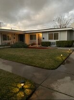 Building Photo - 2729 W Yale Ave