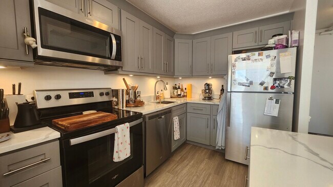 Building Photo - 405 N Wabash Ave