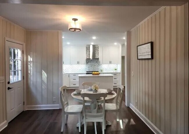 Building Photo - Fully Renovated 3 Bedroom 2 Bath Home in Forest Acres