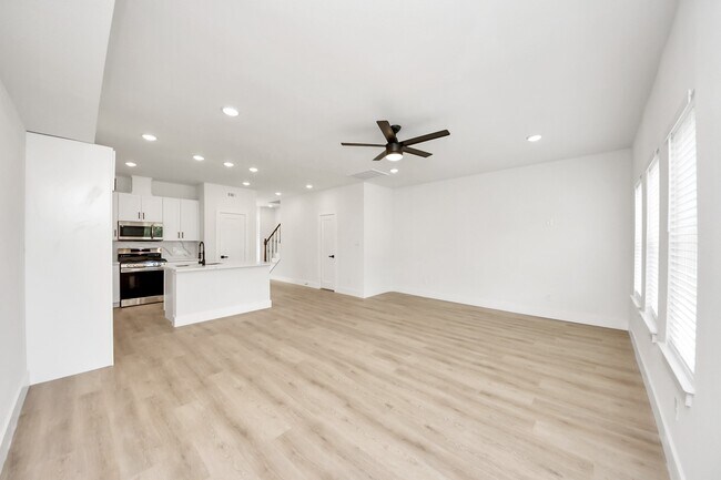 Building Photo - 1316 W Willis St