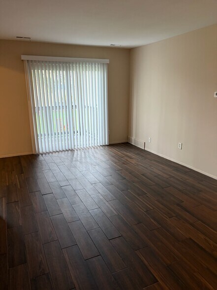 Building Photo - 45250 Keding St