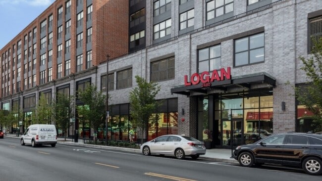 Building Photo - 2480-2522 N Milwaukee Ave