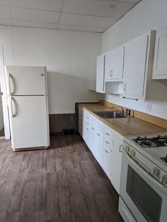 Building Photo - Hopson