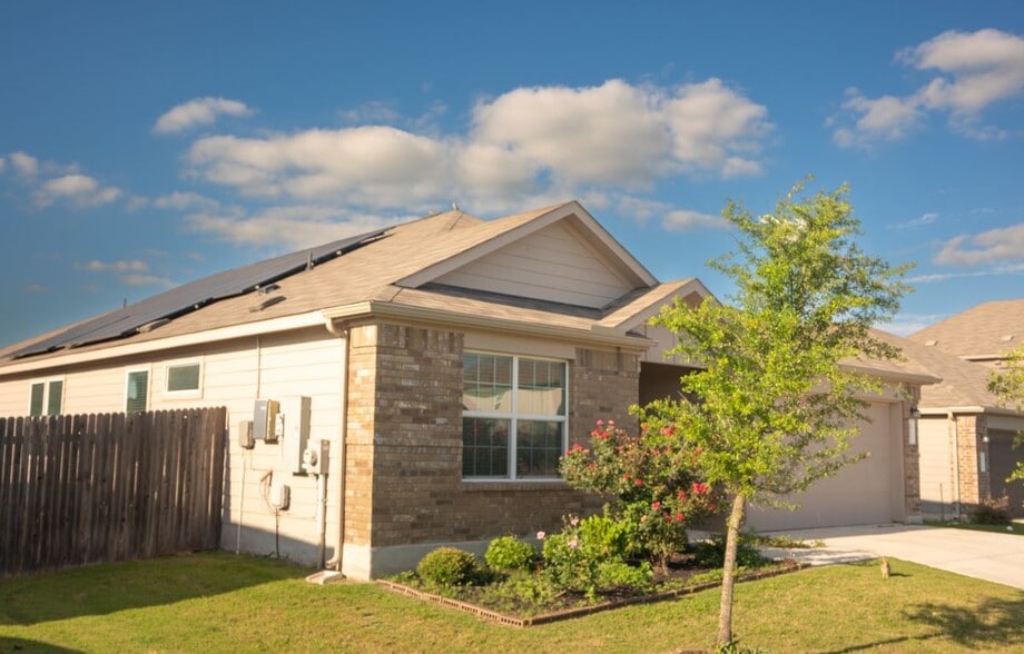 Building Photo - 423 Bluejack Wy
