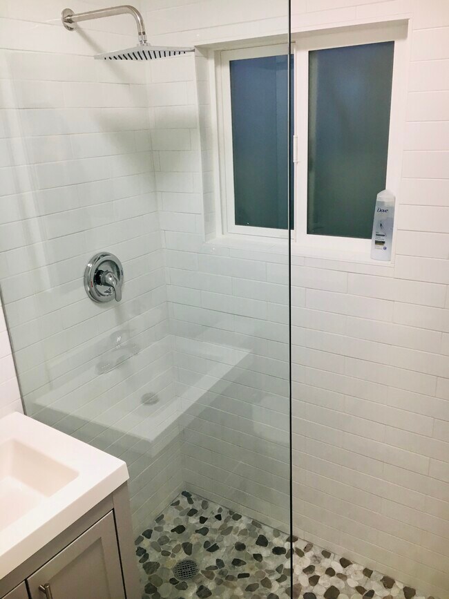 Building Photo - 3944 Mission Blvd