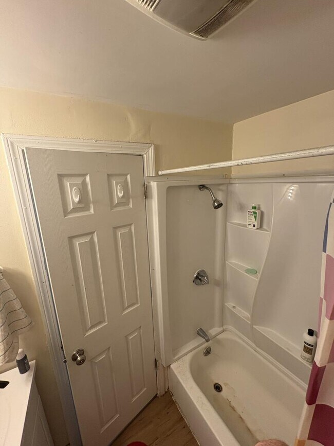 Building Photo - 2 bedroom in Boston MA 02115