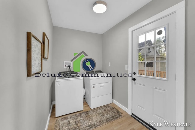 Building Photo - BEAUTIFUL 3 BEDROOM- Completely remodeled in Greenville!