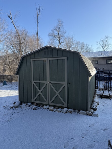 Building Photo - 15 Emeritus St