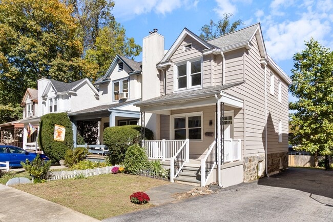 Building Photo - 521 Homewood Ave