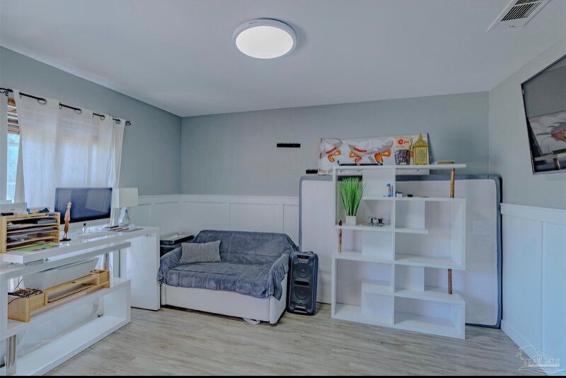 Building Photo - 7358 Brevard St