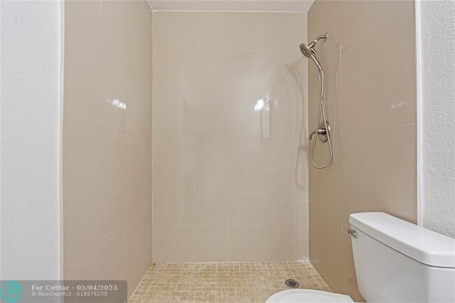 Building Photo - 323 NW 97th St