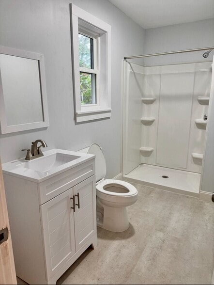 Unit 4 - 40 Pond St