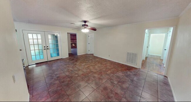 Building Photo - 1100 Dominik Dr