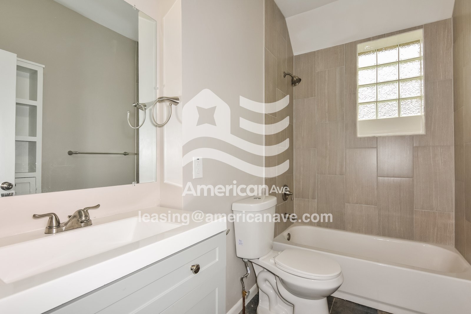 Building Photo - 3216 Itaska St