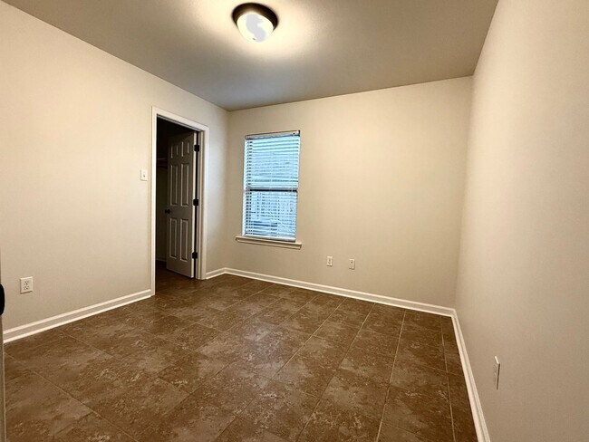 Building Photo - BEAUTIFUL 3 bedroom home in Prairieville