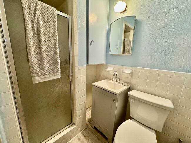 Building Photo - 4419 Call Field Rd