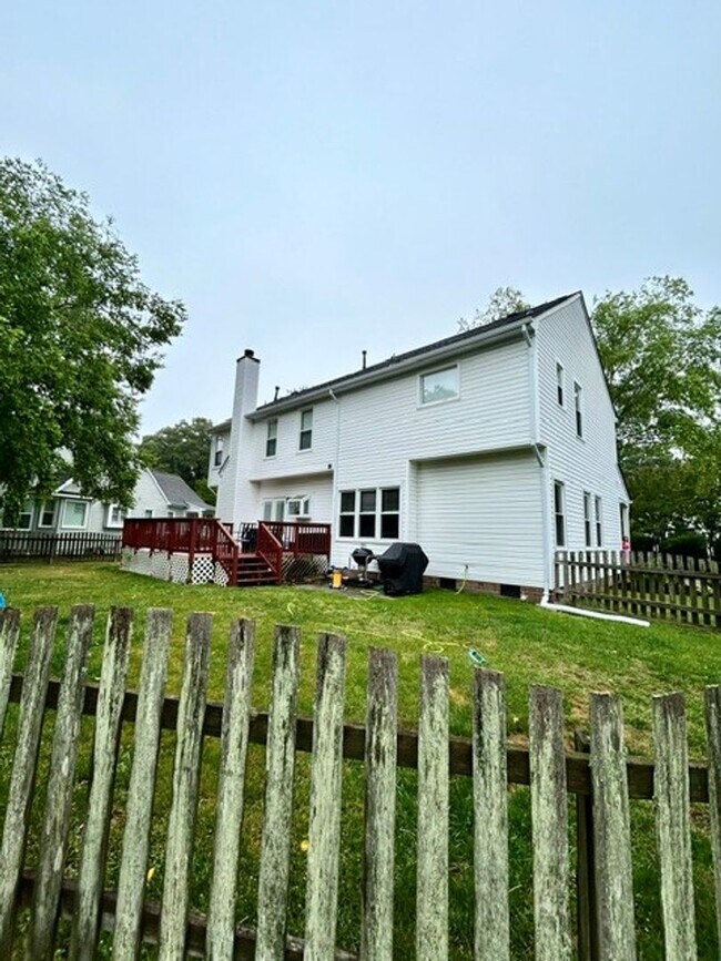Building Photo - 2657 Christopher Farms Dr