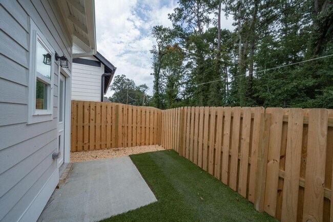 Building Photo - NEW Construction! Bonus OFFICE space! $100...