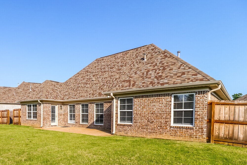Building Photo - 3835 Dawnwood Cir W