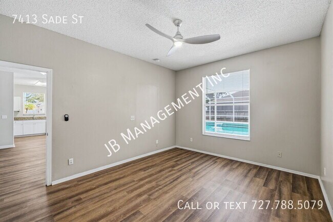 Building Photo - 7413 Sade St