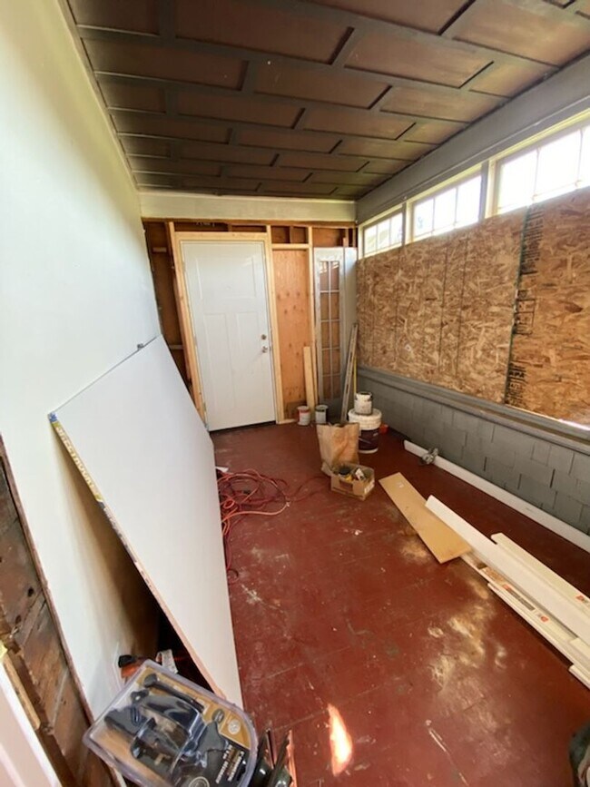 Building Photo - 1151904