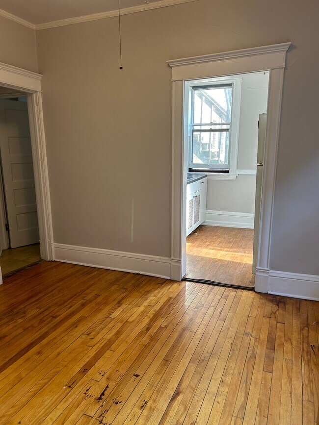 Floorplan - Raymond Flats