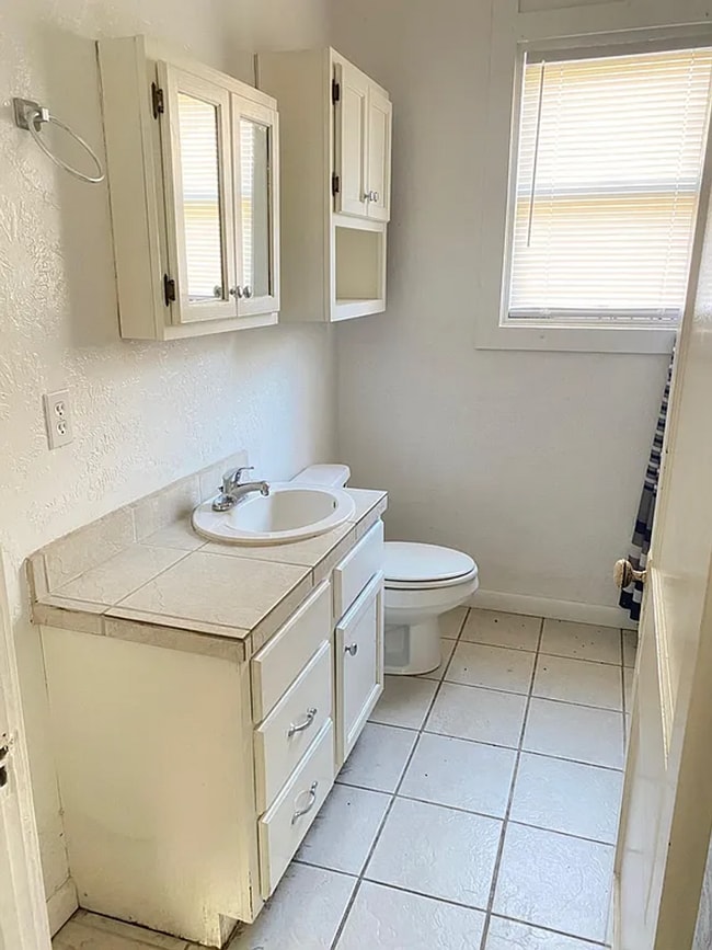 Building Photo - 2550 Pierce St