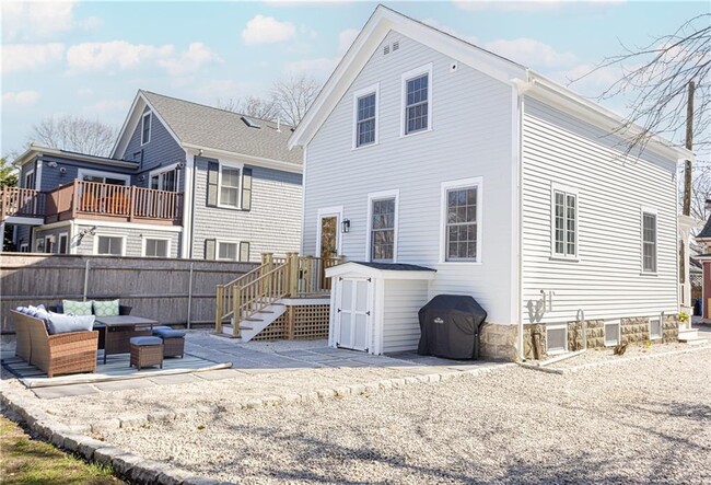 Building Photo - 4 Gladding Ct