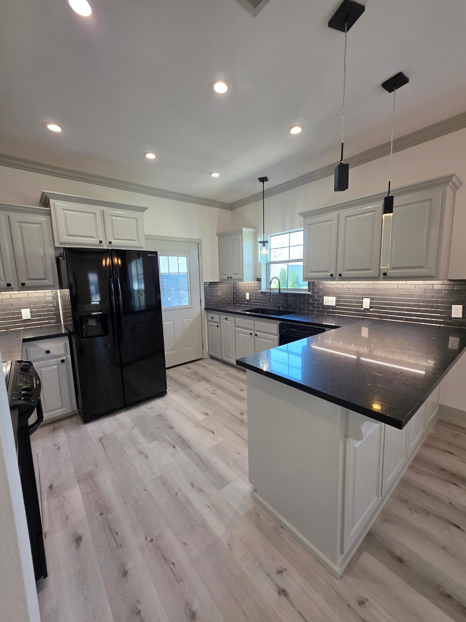 Building Photo - 7476 Woodland Trace Ct