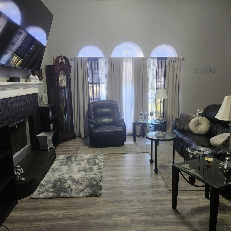 Building Photo - 1447 N Boston Ave