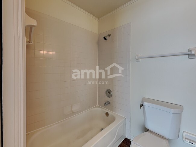 Building Photo - 256 Daniels Pointe Dr