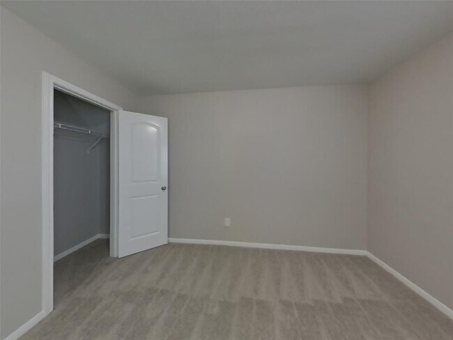 Building Photo - 944 American Monarch Dr