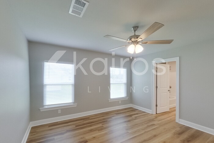 Building Photo - 13748 Willowmore Dr