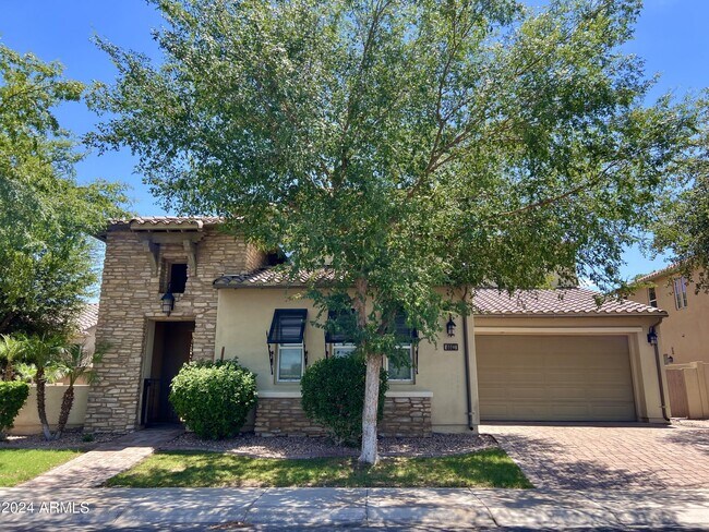 Primary Photo - 4443 S Greythorne Way