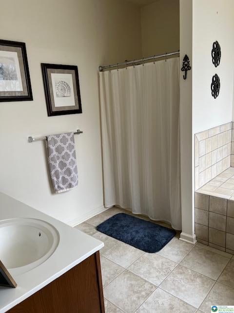 Building Photo - 40 Hillside Ct S