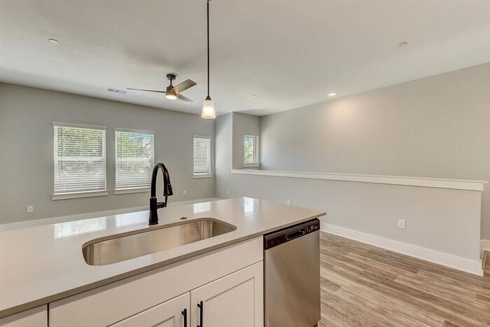 Building Photo - 3720 Florentine Dr