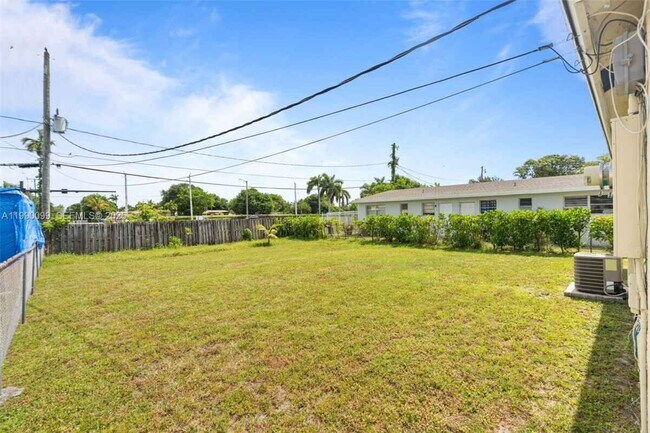 Building Photo - 841 NW 10th St