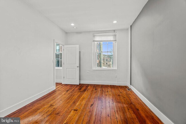 Building Photo - 120 N 3rd St