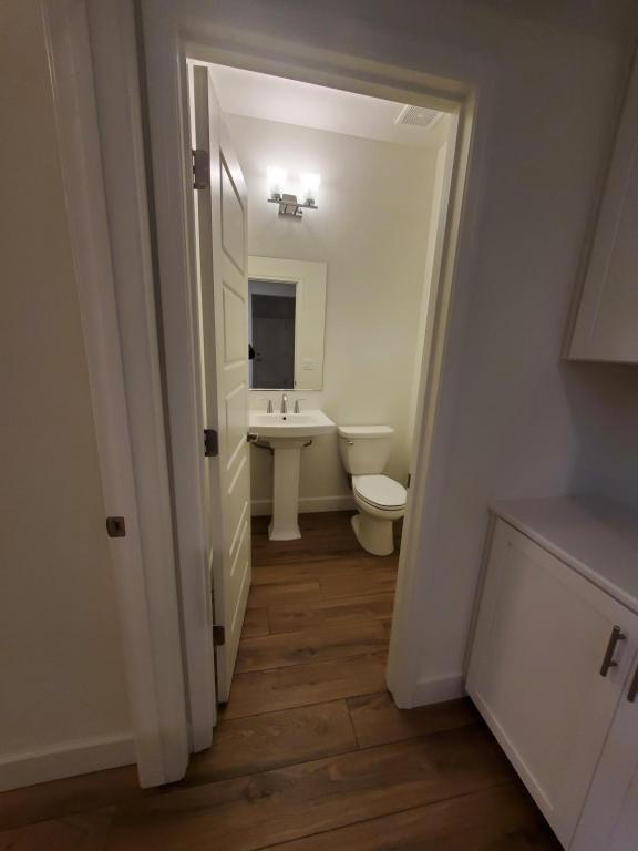 Building Photo - 5961 Rosalee St