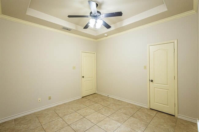 Building Photo - 10702 Patron Loop