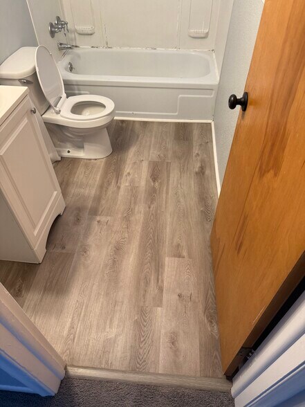 Building Photo - 100 N Jefferson St