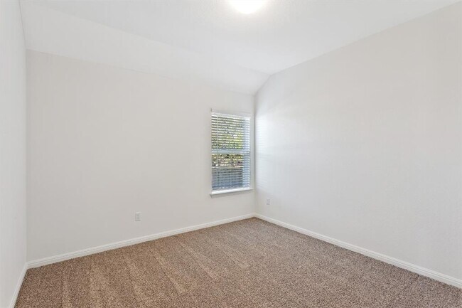 Building Photo - 328 Prato Pl