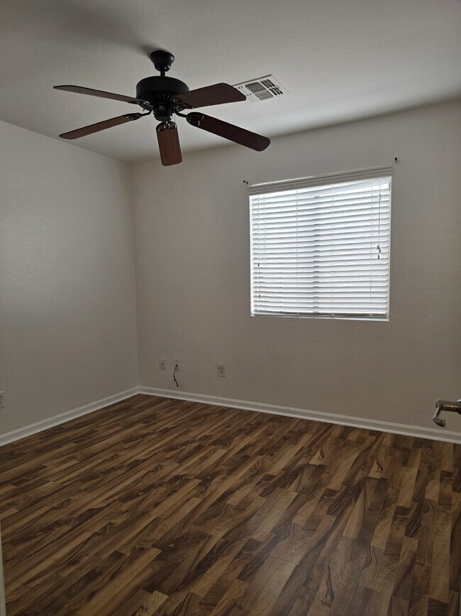 Building Photo - Heartland Ranch Gem