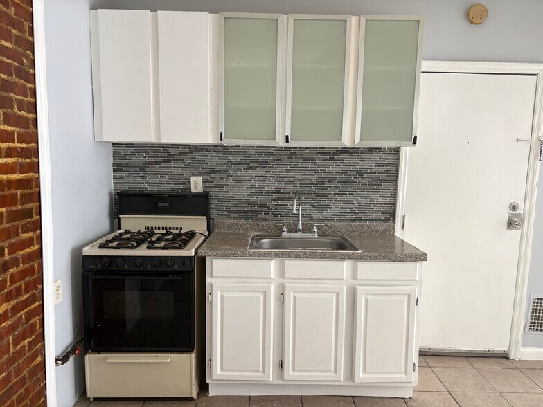 Unit 1 - 34 Wilkinson Ave