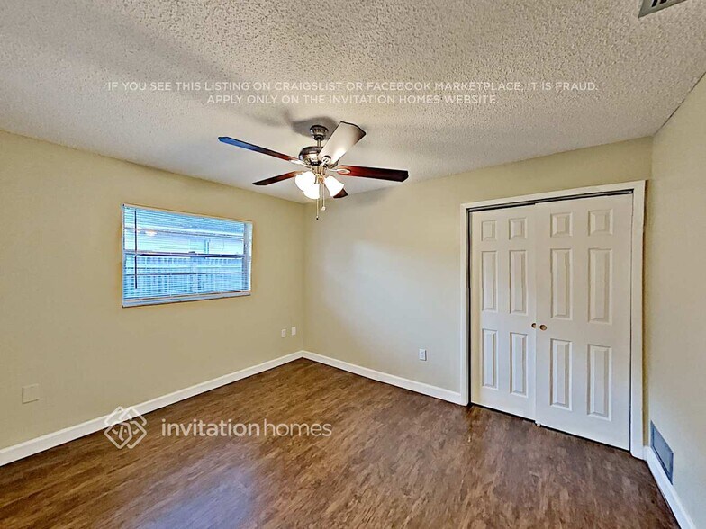 Building Photo - 2711 Citron Dr