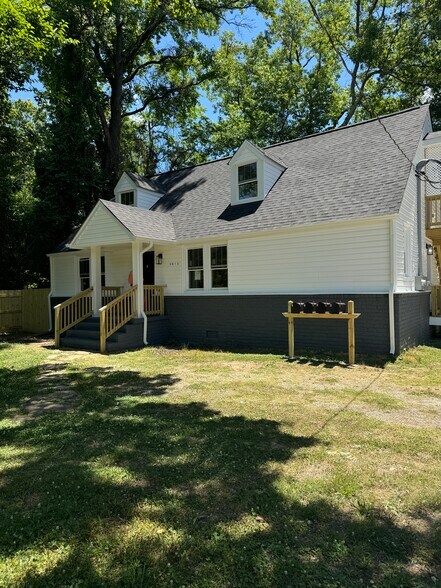 Primary Photo - 3615 Stockton St