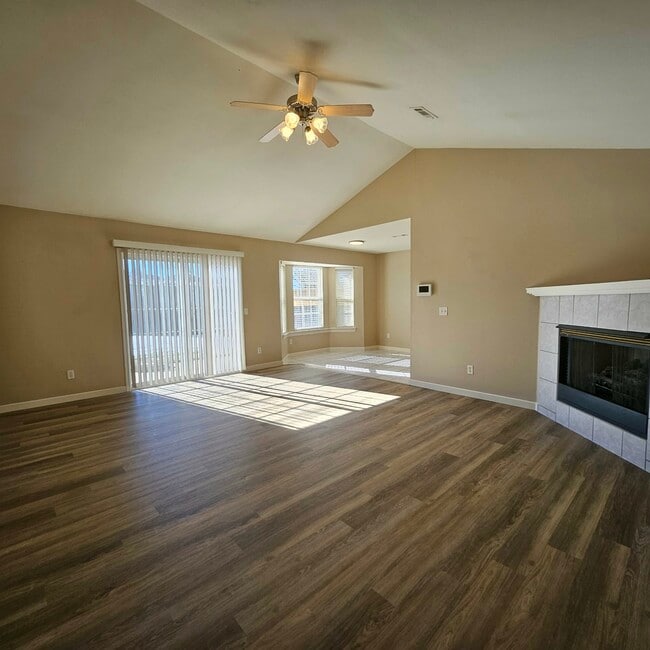 Building Photo - 2505 SW Choctaw St