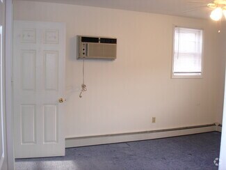 Building Photo - 1016 McDowell Ct
