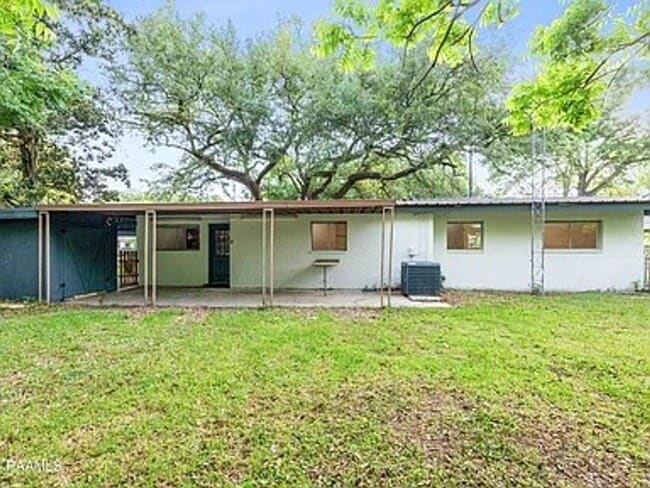 Building Photo - 118 Wedgewood Dr